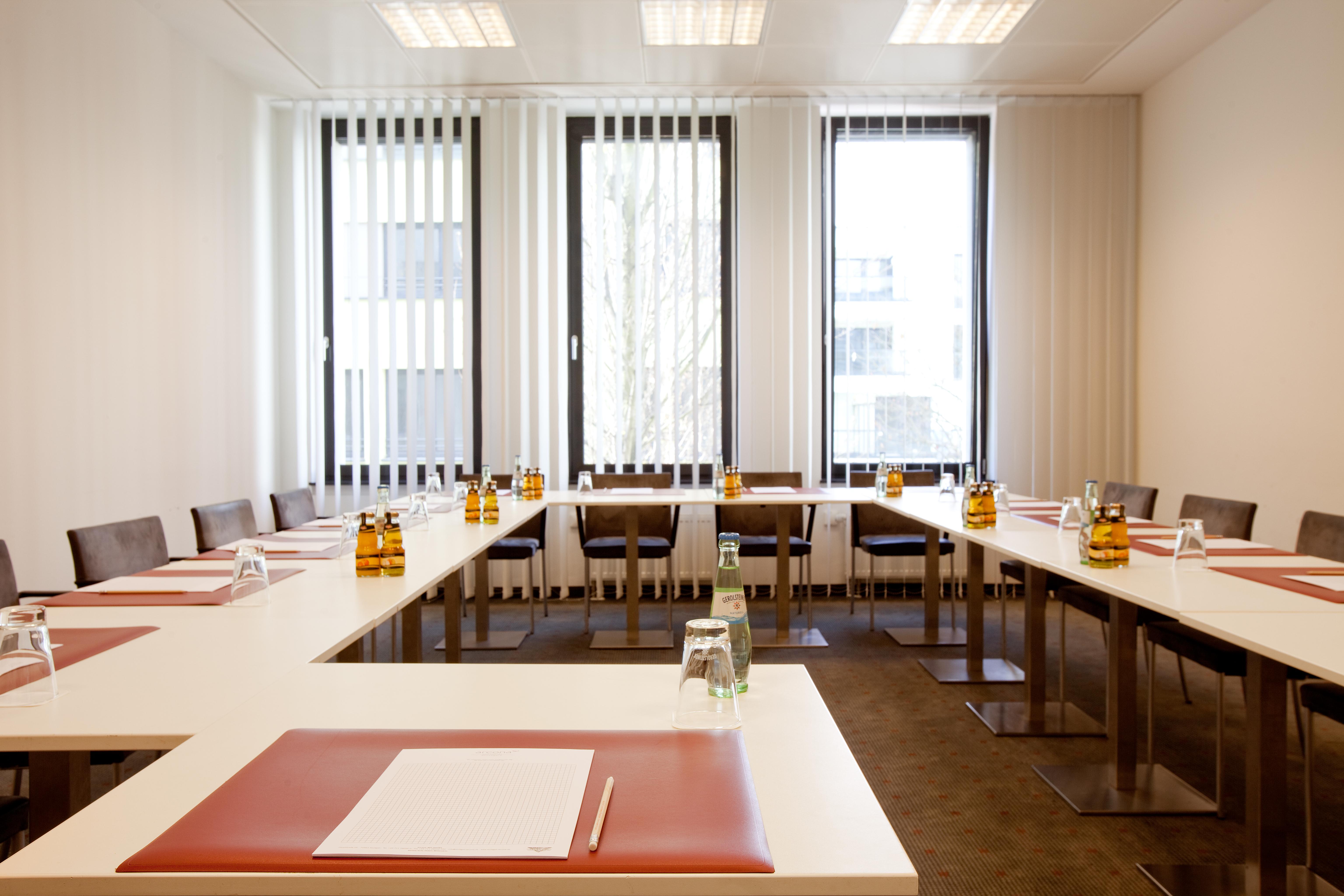 Vienna House Easy By Wyndham Stuttgart Hotel Eksteriør billede