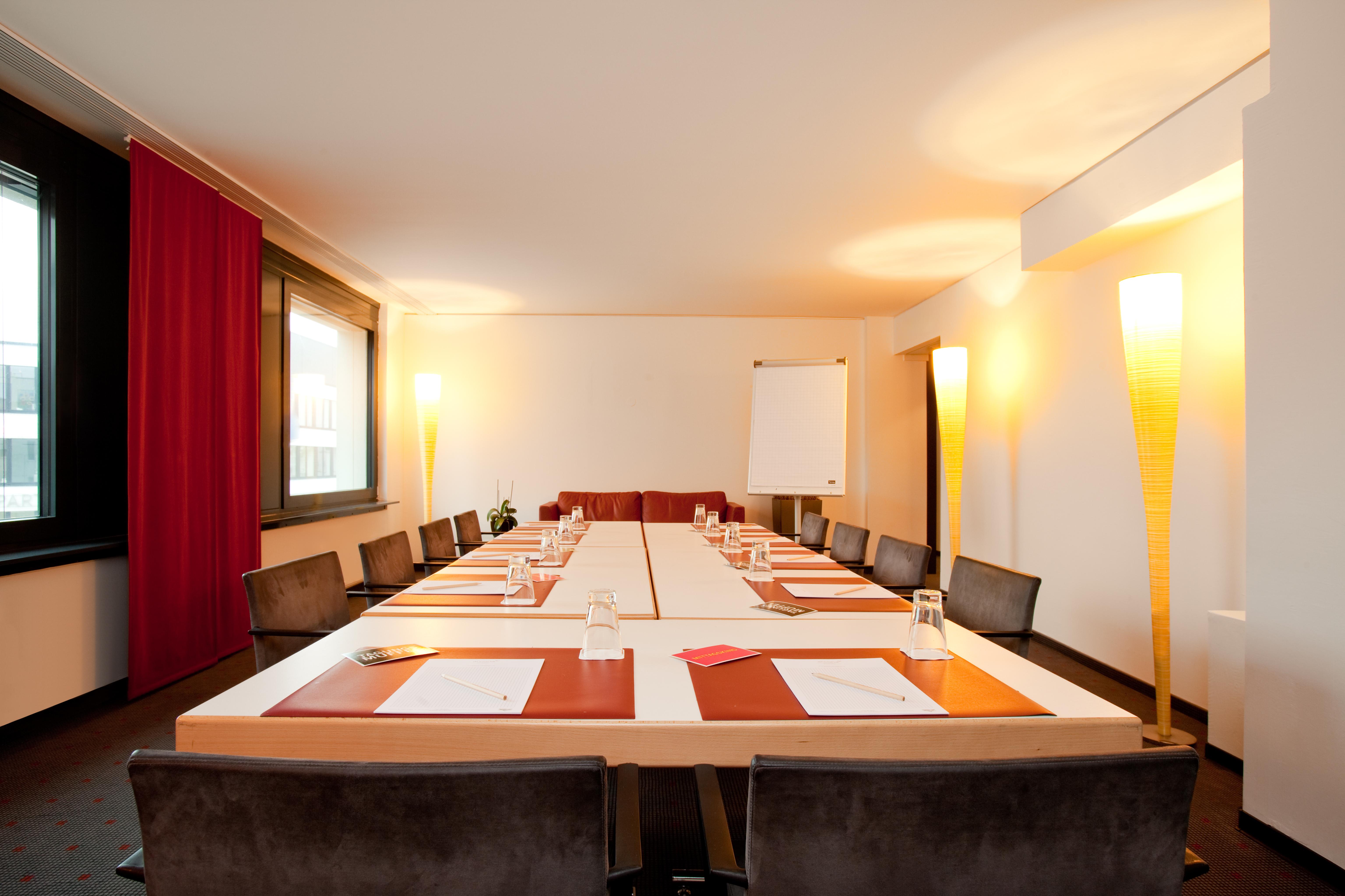 Vienna House Easy By Wyndham Stuttgart Hotel Eksteriør billede