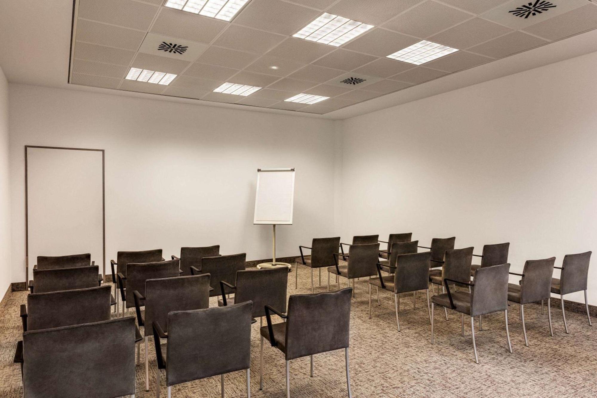 Vienna House Easy By Wyndham Stuttgart Hotel Eksteriør billede