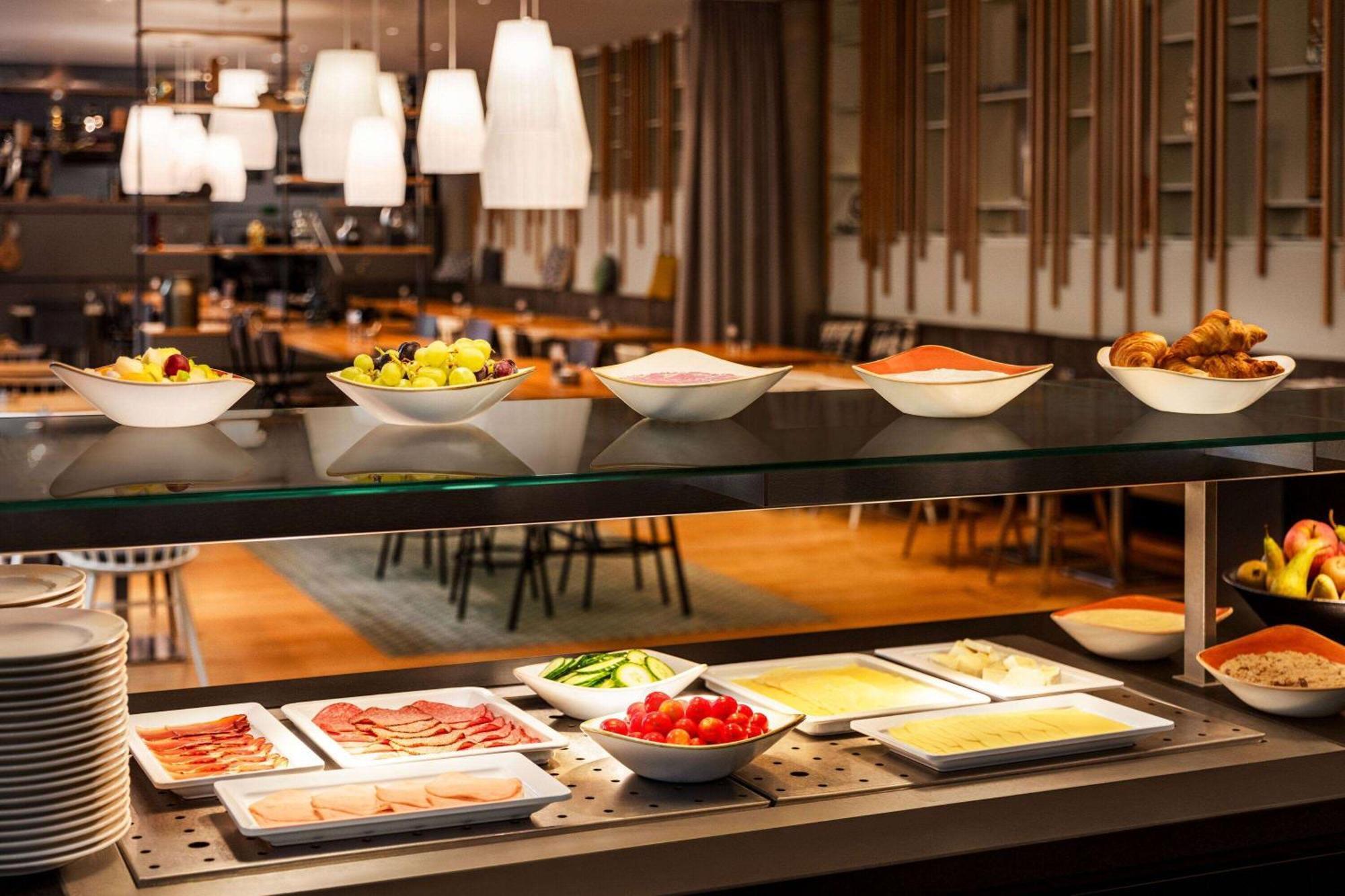 Vienna House Easy By Wyndham Stuttgart Hotel Eksteriør billede